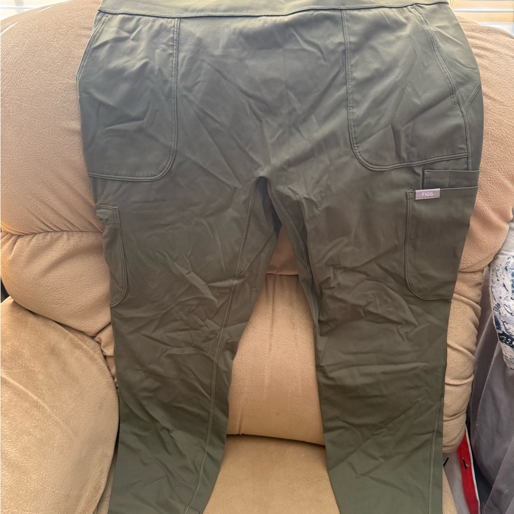 Figs Moss Scrub Leggings